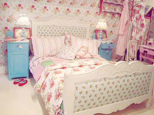 bed, cute and floral