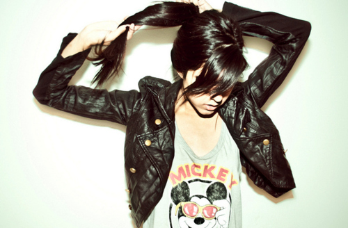 black, black jacket, black leather jacket, brunette, fashion, gray