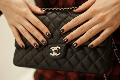 Chanel, la moda, las uñas, esmalte de uñas, uñas, foto