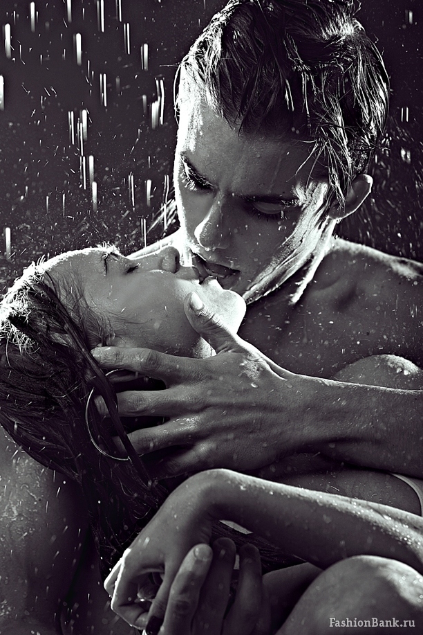 couple, love and rain