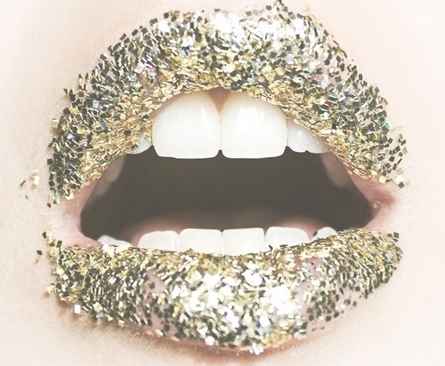 glitter, lips and photo