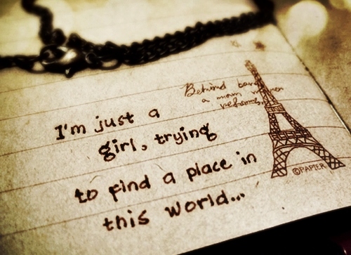 eiffel tower, girl and note