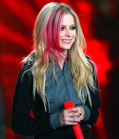 avril lavigne, beautiful and blonde