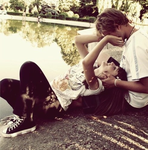 http://favim.com/orig/201106/01/blind-couple-crush-cute-h3rsmile.tumblr.com-lake-Favim.com-62318.jpg