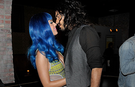 blue wig,  couple and  feio linda