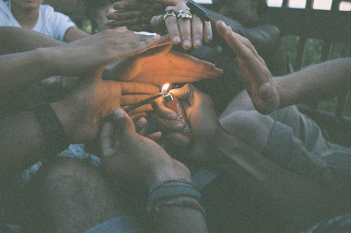 blunt, helping hands and lighter