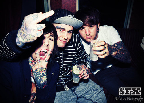 oli sykes tattoo. oliver sykes, poser,
