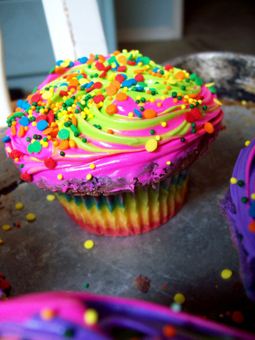 cake full, colorful and colors