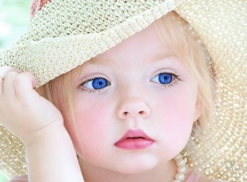 baby, blue eyes and brangelina