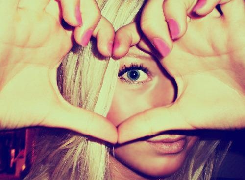 <3, blonde and blue eyes