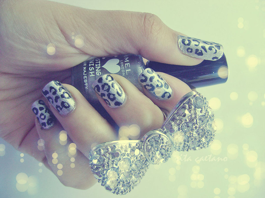fashion, leopard and nails