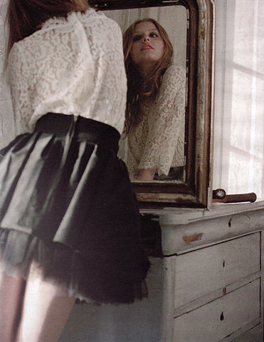 lace, mirror and model