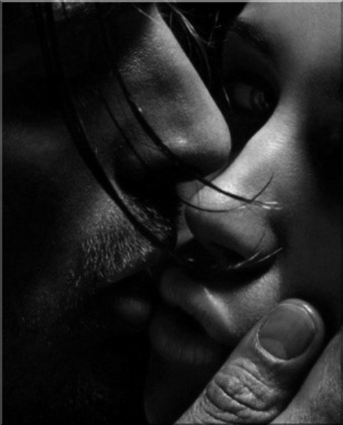 black and white kissing photography. lack and white, couple, kiss,