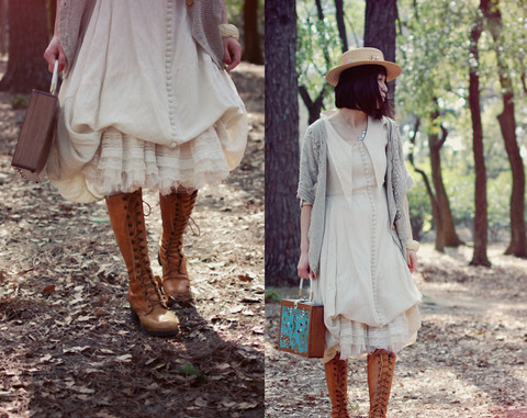 boots, brown and cardigan