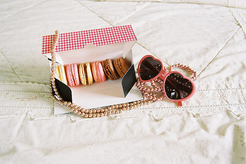 chic, macarons and pearls