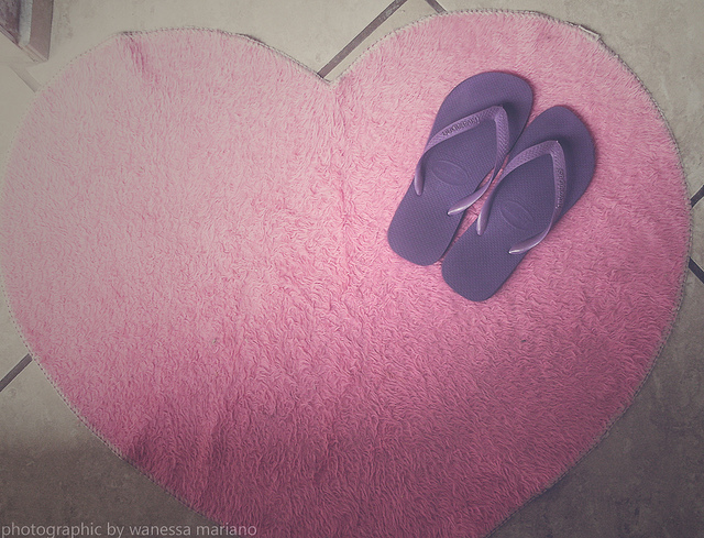 havaianas, heart and pink