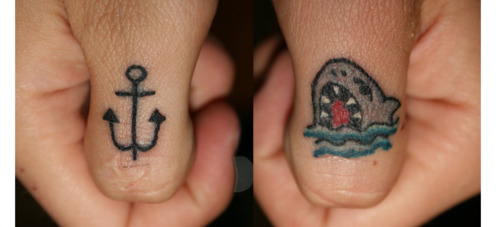 anchor,  fingers and  photography