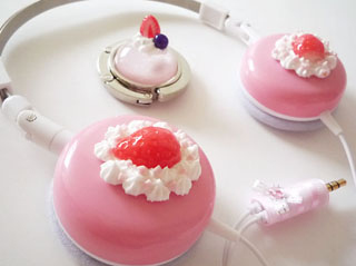 cake,  cream and  headphones