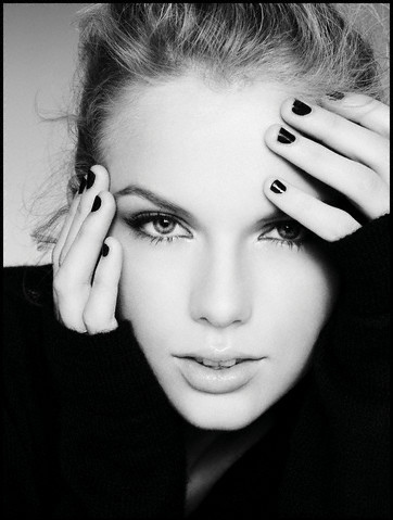 beautiful-beauty-black-and-white-cute-eyes-face-Favim.com-70711.jpg