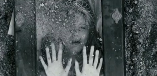 blake lively, buried alive, dark, debm, elvis e anabelle, horror