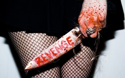 http://favim.com/orig/201106/13/blood-girl-knife-revenge-stab-Favim.com-74170.jpg