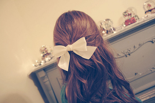 bow, cute and femininity