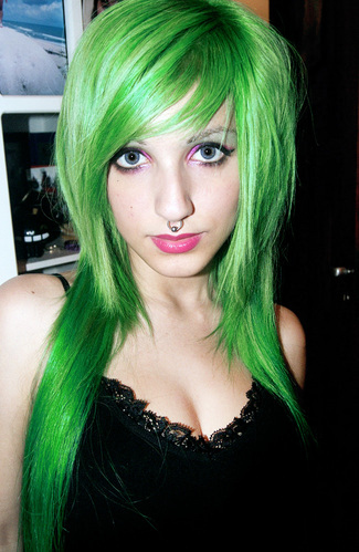 cara de cu, disgusting and green hair
