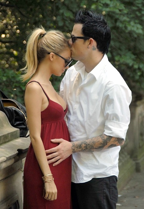 blonde, couple and joel madden