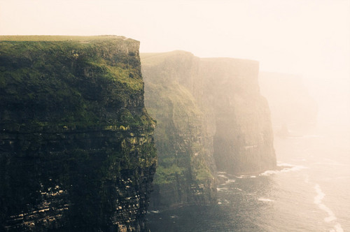 breath-taking-cliff-cliffs-of-moher-fog-light-nature-Favim.com-76801.jpg