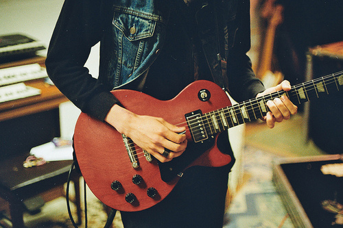 fingers, guitar and hot