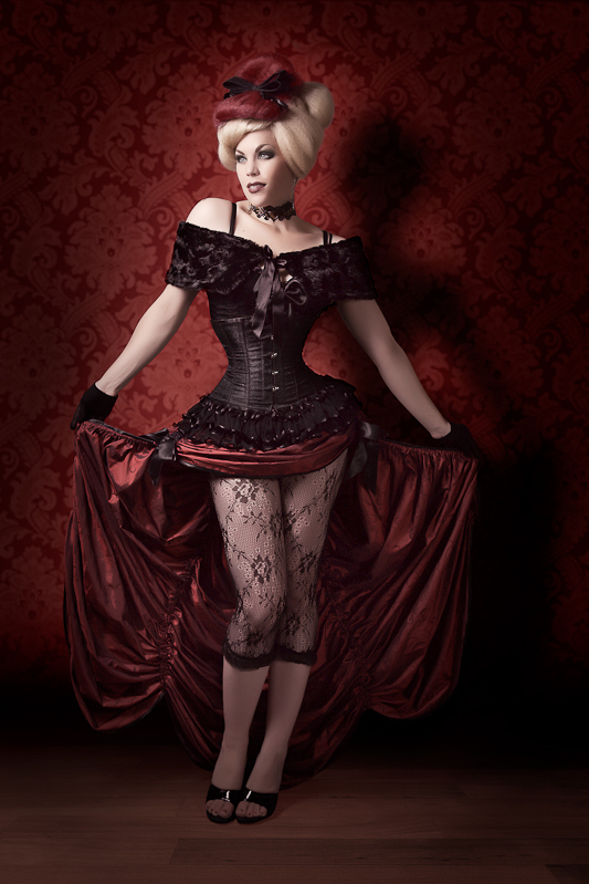 *nightshadow-photoart, beauty and black corset
