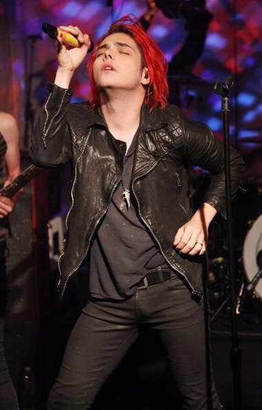 black, concert, gerard way, live, mcr, my chemical romance