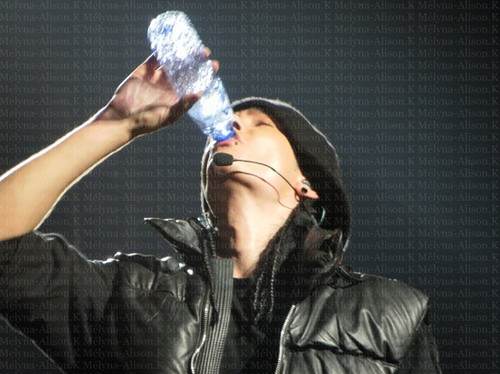 drink, hot when drinking and tokio hotel