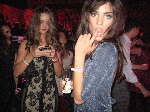brunettes, drunk and fashion