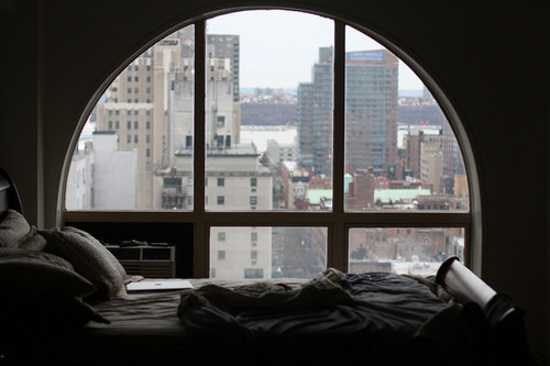 bed, circle and city