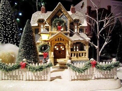 christmas, cozy, house, shiny, winter  image 89706 on Favim.com