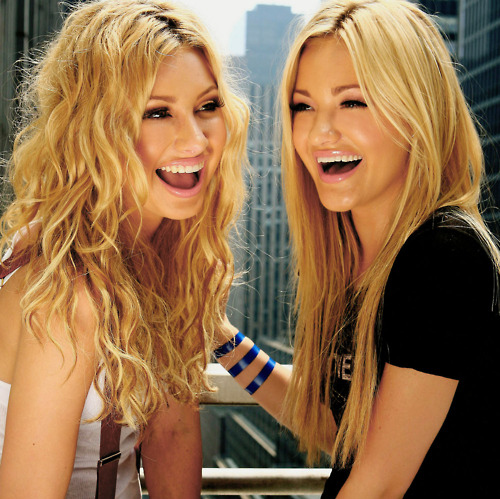 78violet, aly and aj and blonde