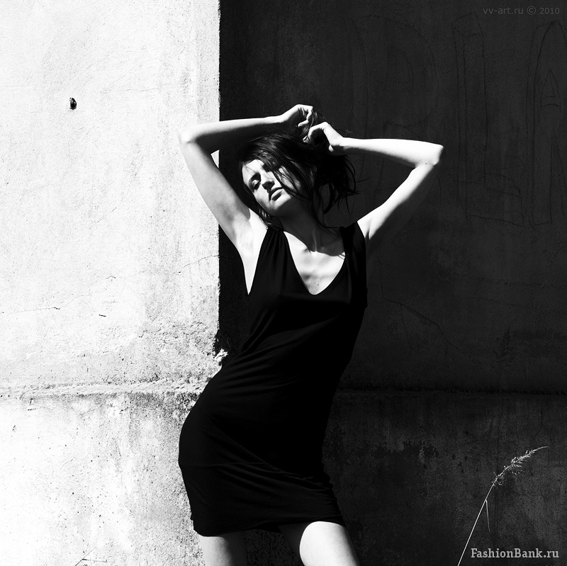 ana, anorexia and b&w