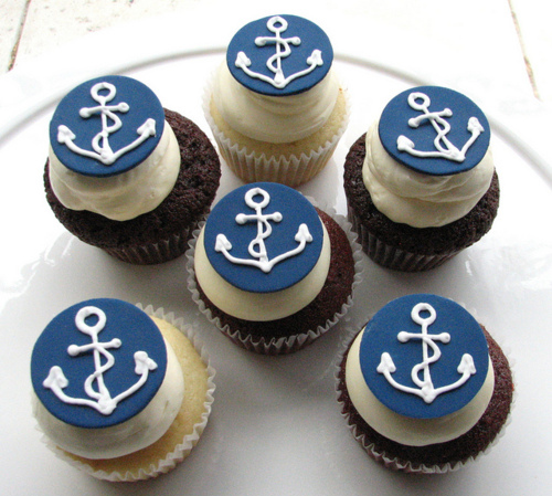 <3, anchor and cup cakes
