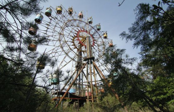 abandonned, theme park and trees