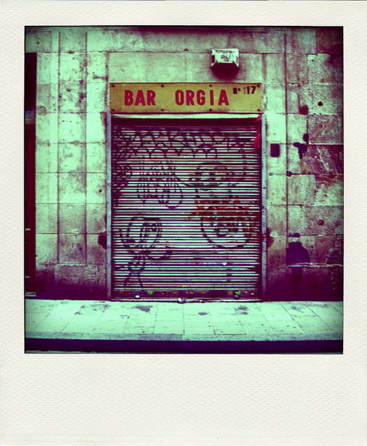 bar,  grafit and  orgia