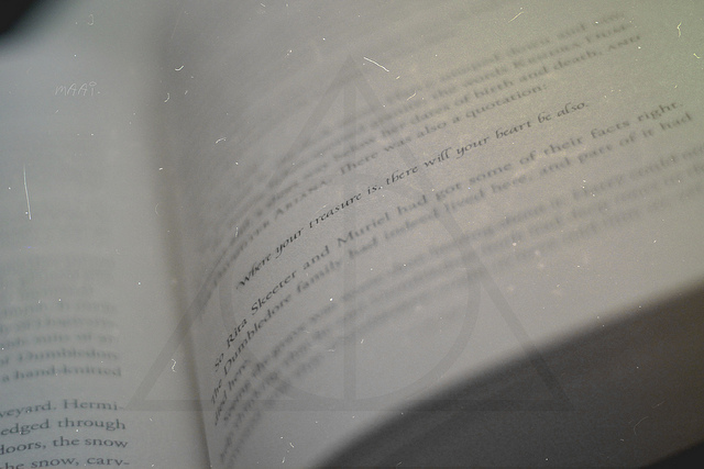 book, deathly hallows and harry