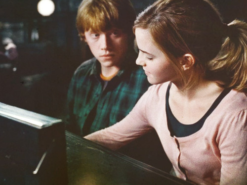 deathly hallows, emma watson and harry potter