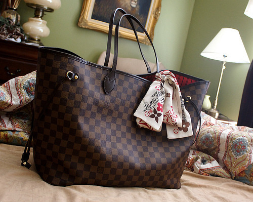 awesome, bag and class - image #99863 on Favim.com