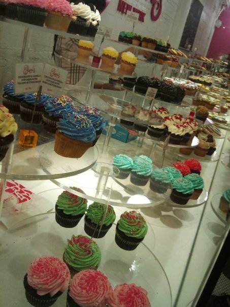 blue, cupcake and cupcakes
