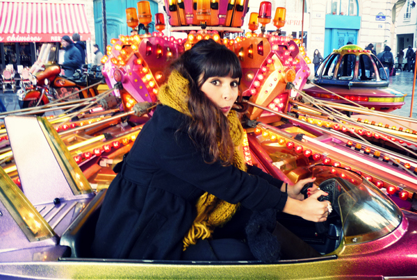 brunette, carrousel and colors