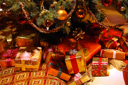 christmas, christmas tree and presents