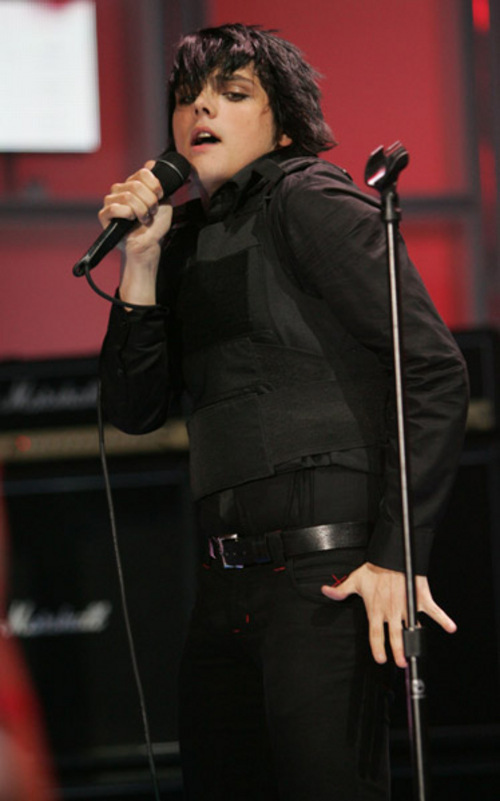 cute, gerard way and hot