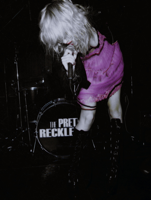 blond, pink lipstick and pretty reckless