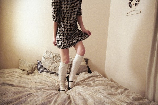 60s, bed and dogtooth